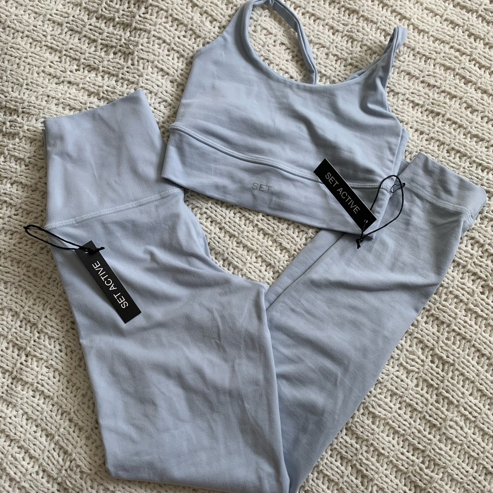 NWT SETactive baby blue luxform bra and leggings